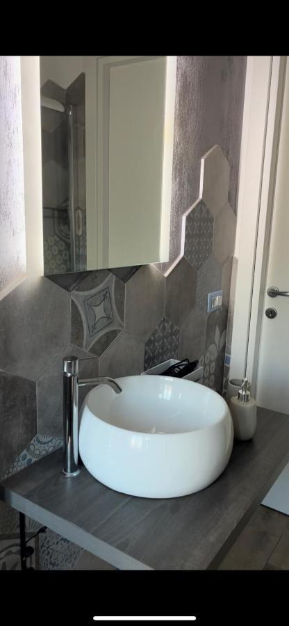 T&M Apartment ลาดิสโปลี ภายนอก รูปภาพ